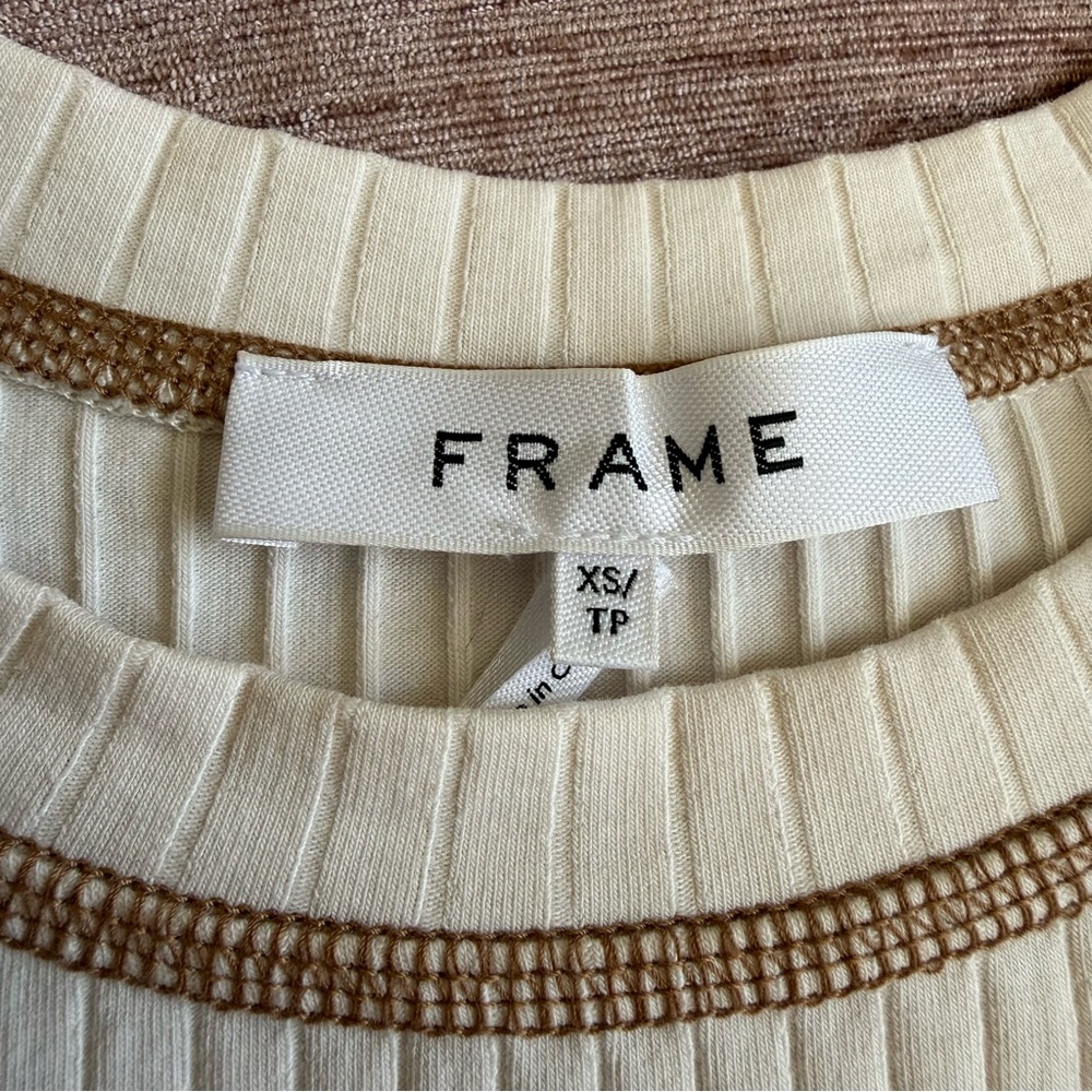 Frame- Contrast Stitch Rib-knit T-shirt In Bone - Picture 4 of 8